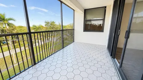 6800 Cypress Road Plantation FL 33317