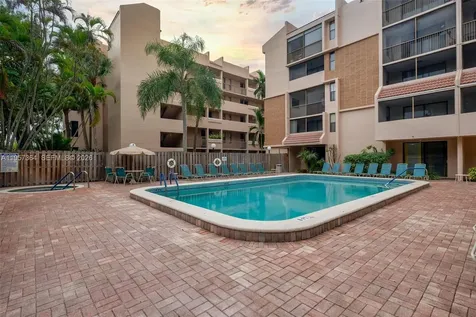6800 Cypress Road Plantation FL 33317