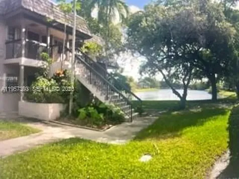3652 NW 95th Terrace Sunrise FL 33351