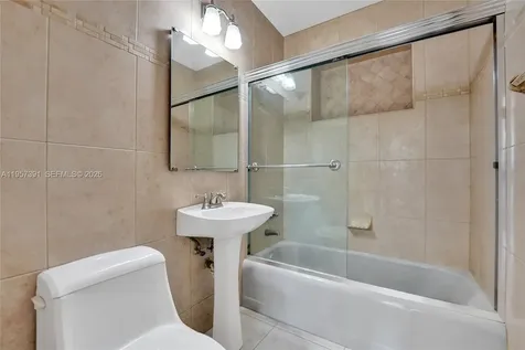 1121 Guava Isle Fort Lauderdale FL 33315