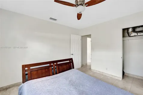 1121 Guava Isle Fort Lauderdale FL 33315