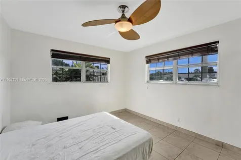 1121 Guava Isle Fort Lauderdale FL 33315