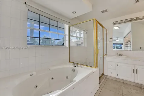 1121 Guava Isle Fort Lauderdale FL 33315