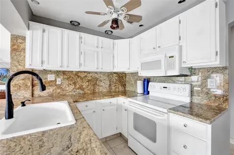 1121 Guava Isle Fort Lauderdale FL 33315