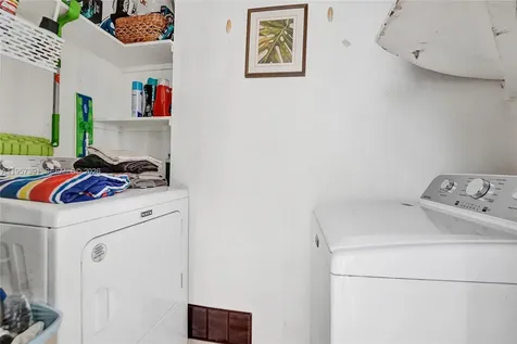 1121 Guava Isle Fort Lauderdale FL 33315