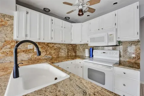 1121 Guava Isle Fort Lauderdale FL 33315