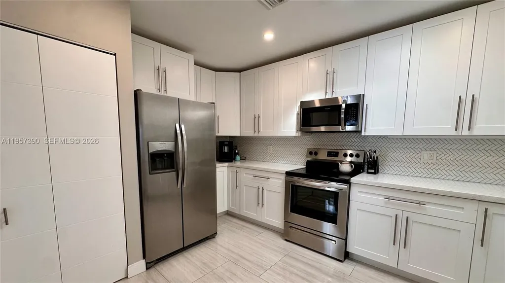 1324 NE 14th Avenue Fort Lauderdale FL 33304