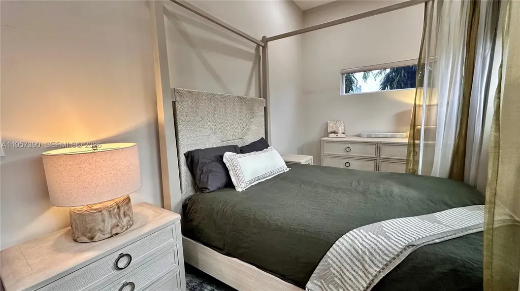 1324 NE 14th Avenue Fort Lauderdale FL 33304