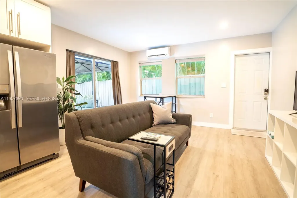 1324 NE 14th Avenue Fort Lauderdale FL 33304