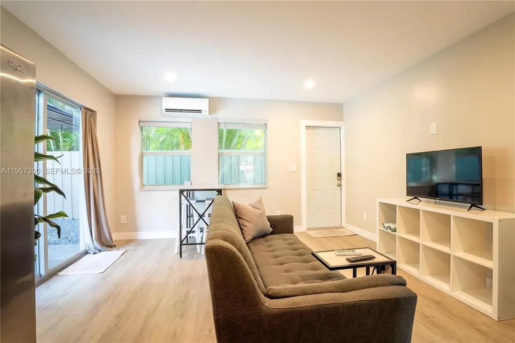 1324 NE 14th Avenue Fort Lauderdale FL 33304