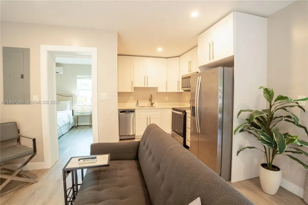 1324 NE 14th Avenue Fort Lauderdale FL 33304