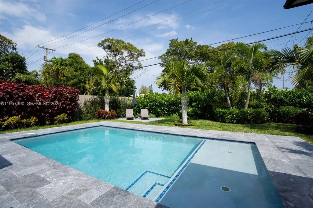 1324 NE 14th Avenue Fort Lauderdale FL 33304