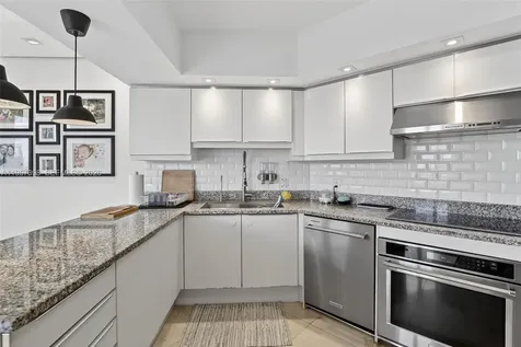 7000 Island Boulevard Aventura FL 33160