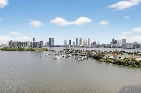 7000 Island Boulevard Aventura FL 33160