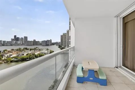 7000 Island Boulevard Aventura FL 33160