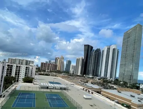 16909 N Bay Road Sunny Isles Beach FL 33160