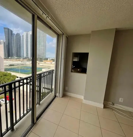 16909 N Bay Road Sunny Isles Beach FL 33160