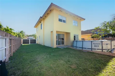 1046 NE 17th Terrace Homestead FL 33033