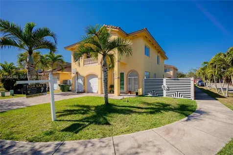 1046 NE 17th Terrace Homestead FL 33033