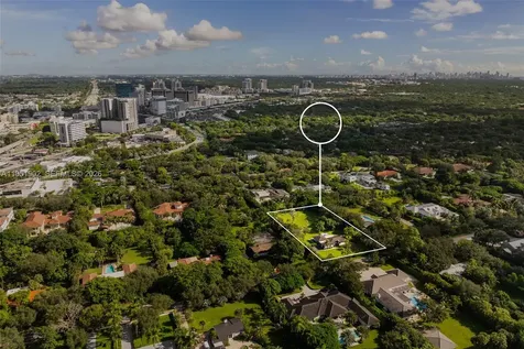 7325 SW 102nd Street Pinecrest FL 33156
