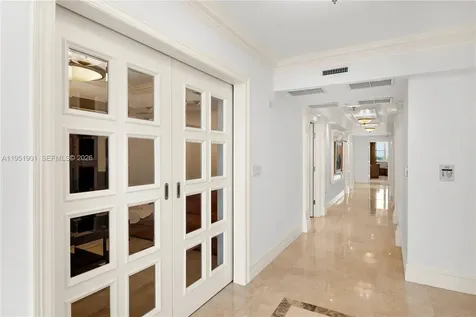 20201 E Country Club Drive Aventura FL 33180