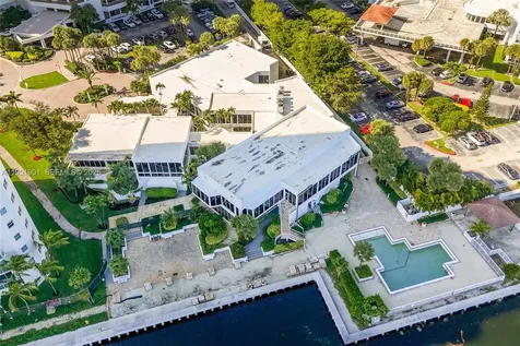 20201 E Country Club Drive Aventura FL 33180