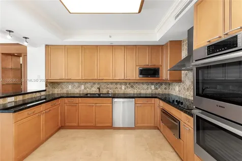 20201 E Country Club Drive Aventura FL 33180