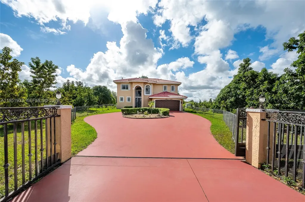 19520 SW 206th Street Miami FL 33187