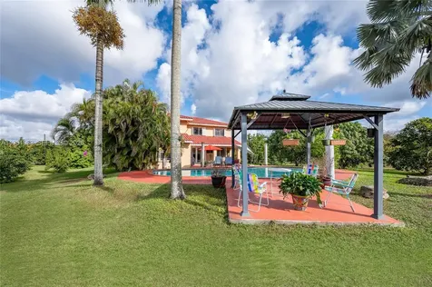 19520 SW 206th Street Miami FL 33187