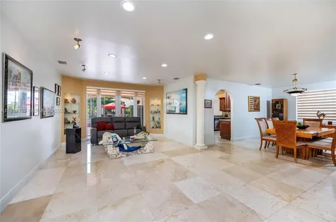 19520 SW 206th Street Miami FL 33187