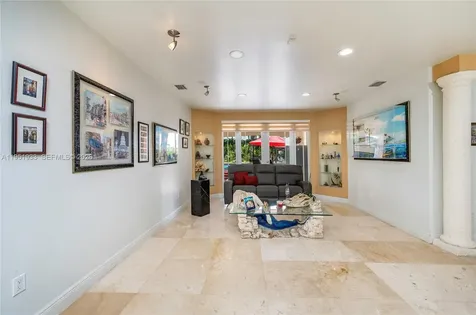19520 SW 206th Street Miami FL 33187