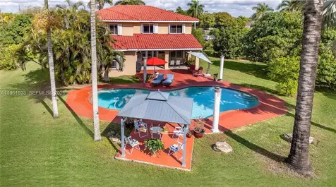 19520 SW 206th Street Miami FL 33187