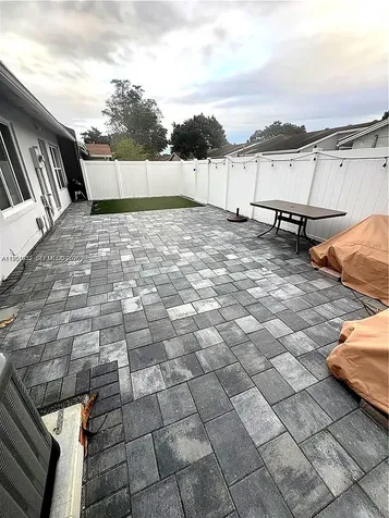 5482 S Lakewood Circle S Margate FL 33063