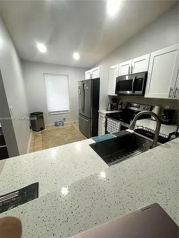 5482 S Lakewood Circle S Margate FL 33063