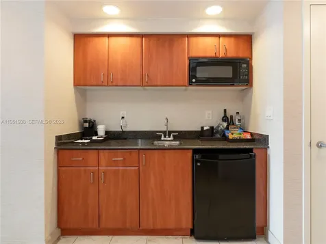 18001 Collins Avenue Sunny Isles Beach FL 33160