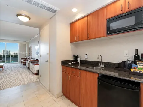 18001 Collins Avenue Sunny Isles Beach FL 33160