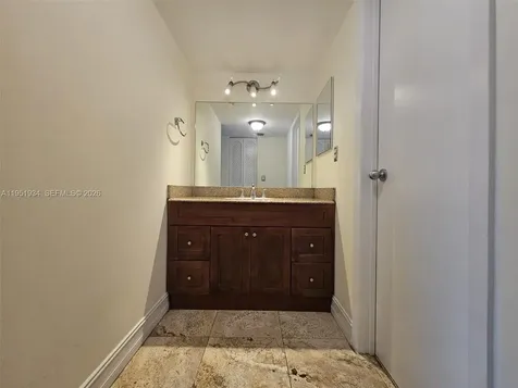 3401 N Country Club Drive Aventura FL 33180