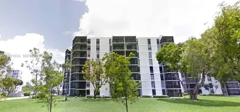 3401 N Country Club Drive Aventura FL 33180