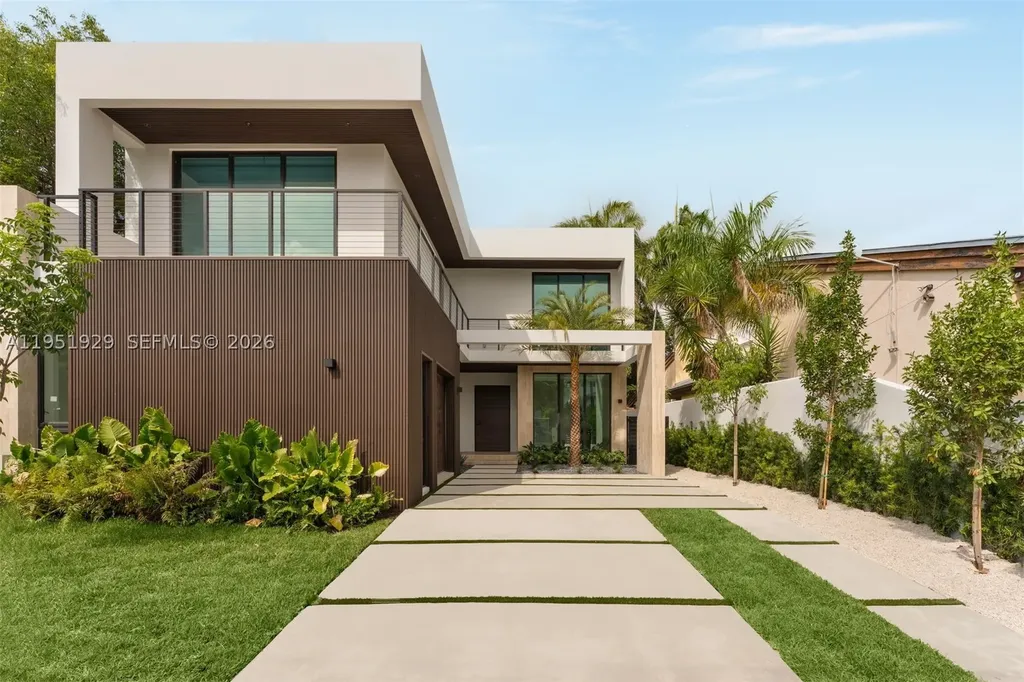 340 SW 20th Road Miami FL 33129
