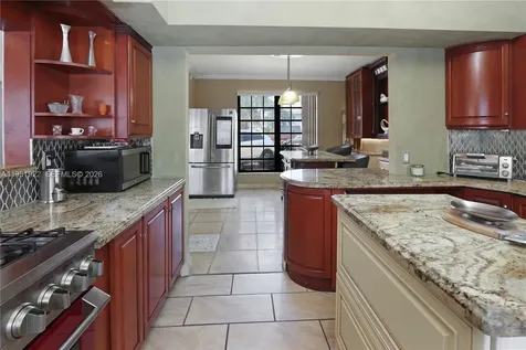 910 N 14th Court Hollywood FL 33020