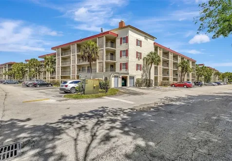 3070 NW 48th Terrace Lauderdale Lakes FL 33313