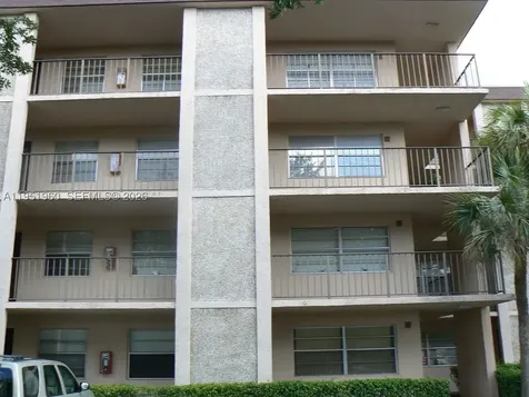 3070 NW 48th Terrace Lauderdale Lakes FL 33313