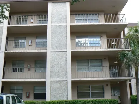 3070 NW 48th Terrace Lauderdale Lakes FL 33313