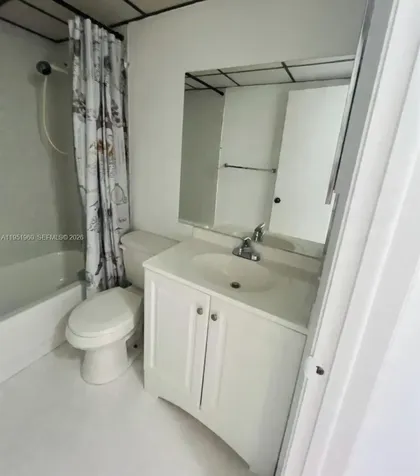 3070 NW 48th Terrace Lauderdale Lakes FL 33313