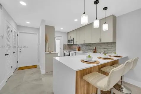 400 SE 10th Street Deerfield Beach FL 33441