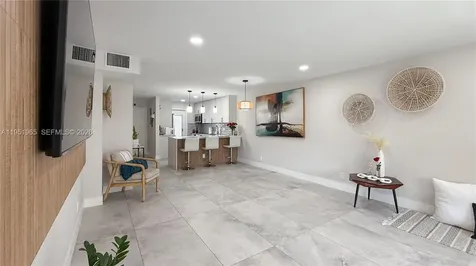 400 SE 10th Street Deerfield Beach FL 33441
