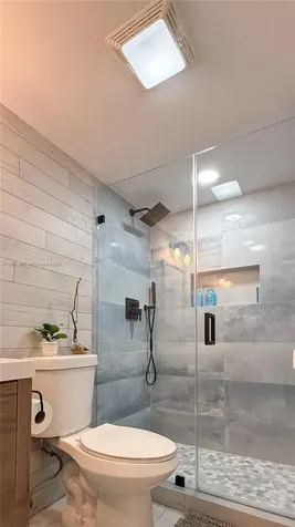 400 SE 10th Street Deerfield Beach FL 33441