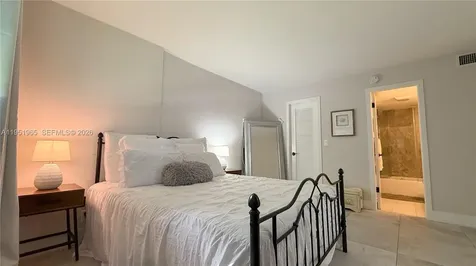 400 SE 10th Street Deerfield Beach FL 33441