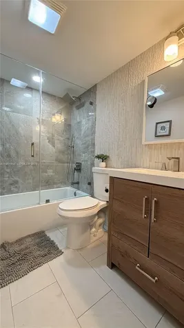 400 SE 10th Street Deerfield Beach FL 33441