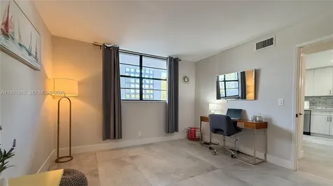400 SE 10th Street Deerfield Beach FL 33441